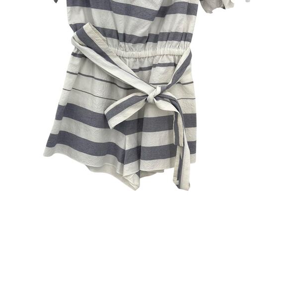 Alexis North Romper Striped Off the Shoulder Puff Sleeve White Gray Size Small - Picture 6 of 11